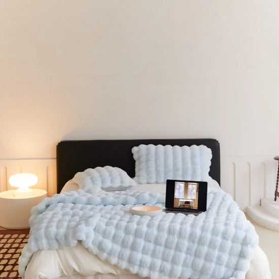 Super Comfort Oversized Warm Thick Bubble Luxury Plush Rabbit Faux Fur Throw Blanket, Fluffy Blanket,Soft Cozy Blanket for Couch Chair Bed Sofa Living Room,Brown 50&